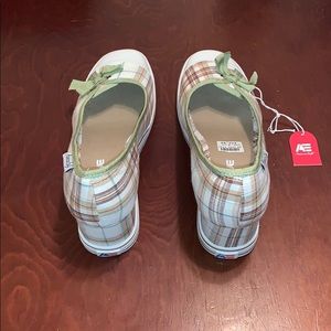 Plaid wedges